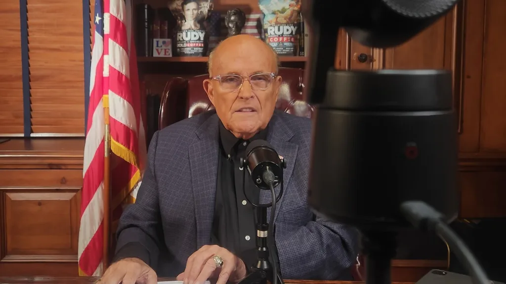 0gm-r-qr4e-small-americas-mayor-live-e164-re